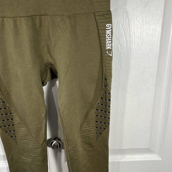 Gymshark cropped leggings - Picture 2 of 8